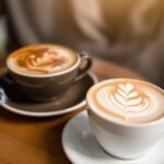 Flat white vs cappuccino : différences et comparaison complète